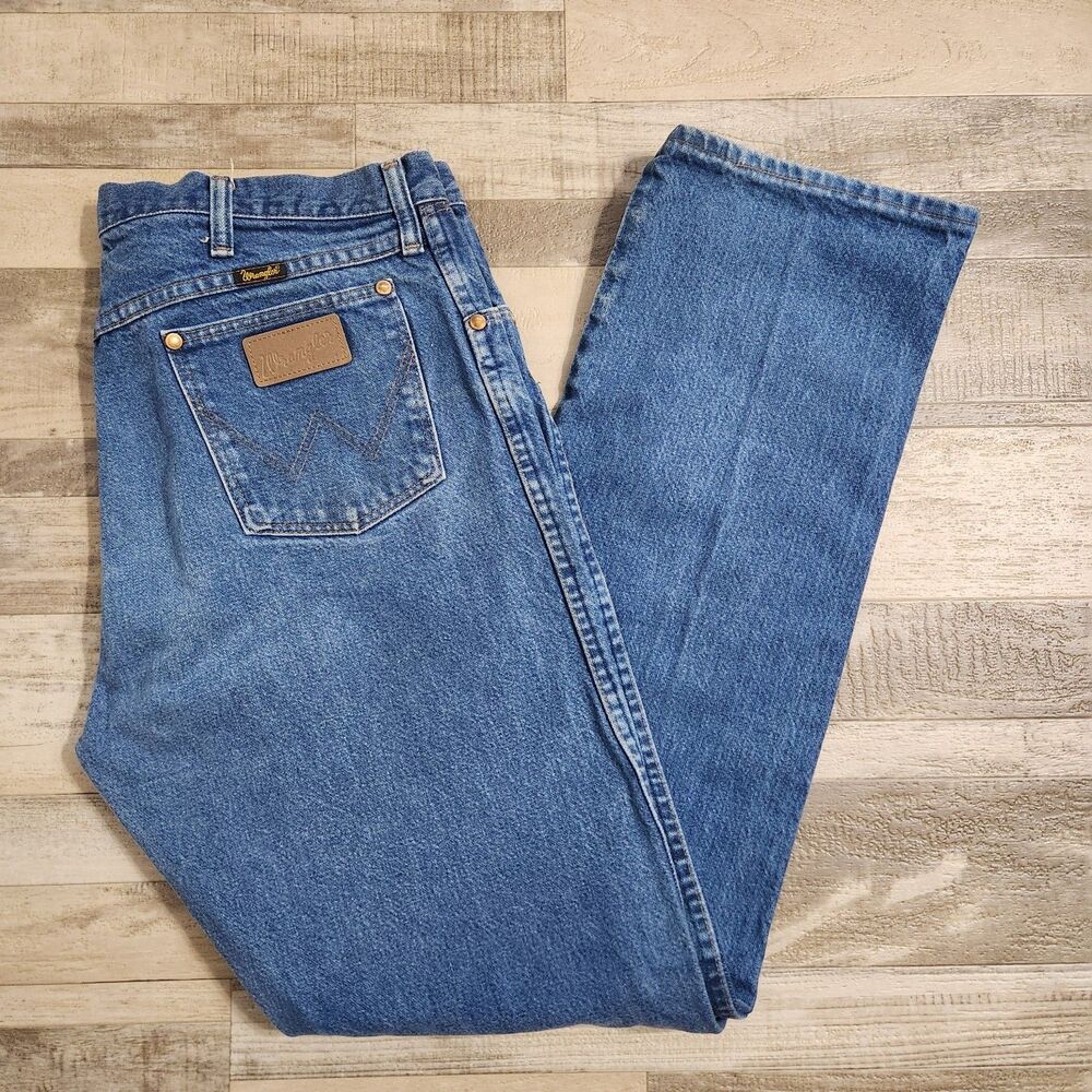 Vintage Wrangler 13MWZPW Jeans 35x34 Blue Denim Cowboy Cut Made In USA Cotton